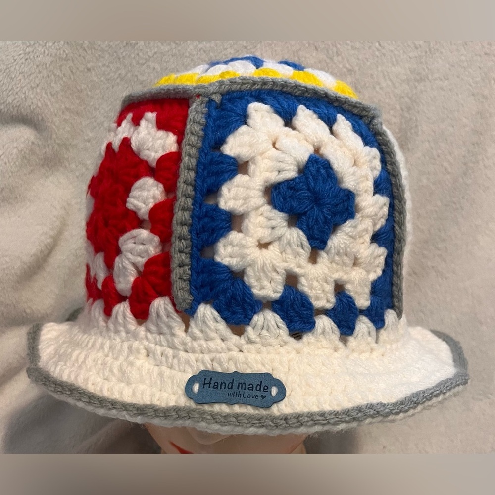 UNISEX Handmade Crochet Retro Style Bucket Hat - Picture 4 of 5